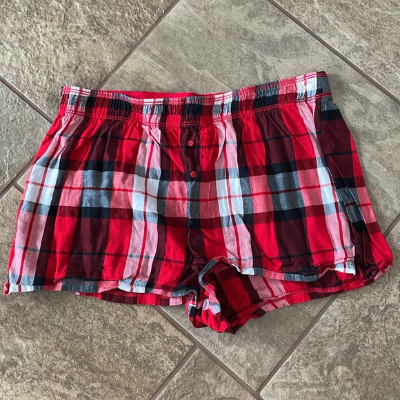 + nwot + PINK Victoria Secret Plaid Pajama Shorts - Picture 4 of 8
